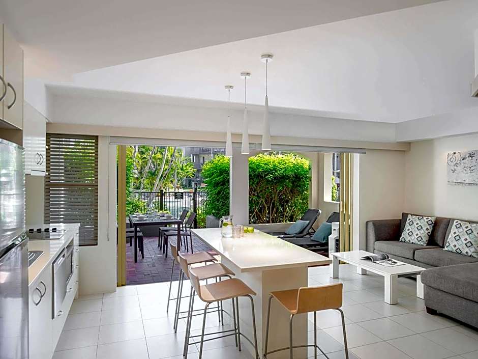 Photo 1 of 13 of 2 Bedroom Apartment, Poolside