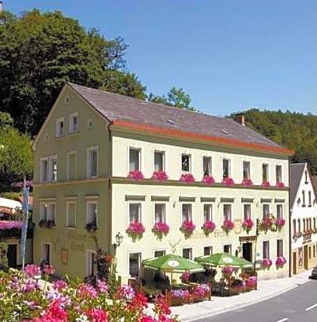 Gasthof & Hotel Goldener Hirsch