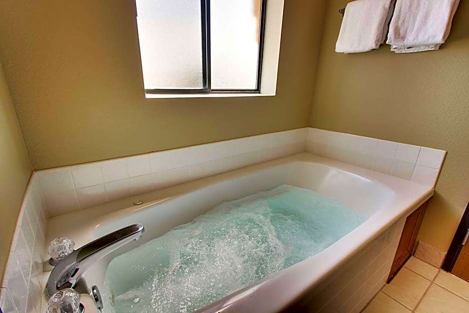 Best Western West Hills Inn