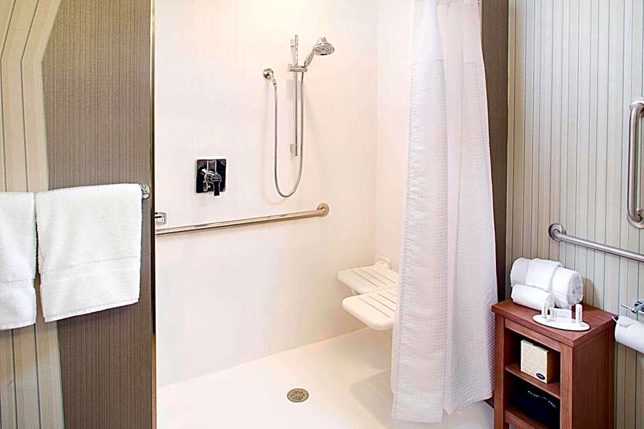 Courtyard by Marriott Dallas Carrollton and Carrollton Conference Center