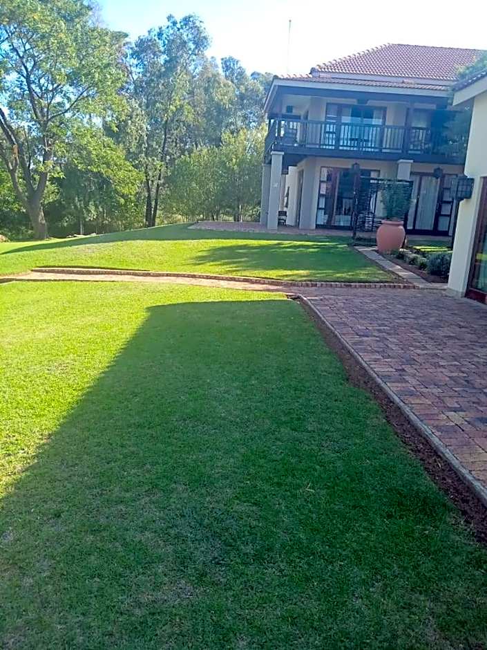 Emufuleni river logde