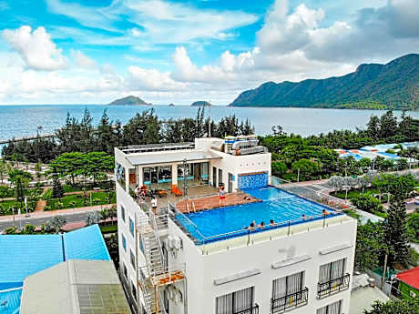 Con Son Blue Sea Hotel