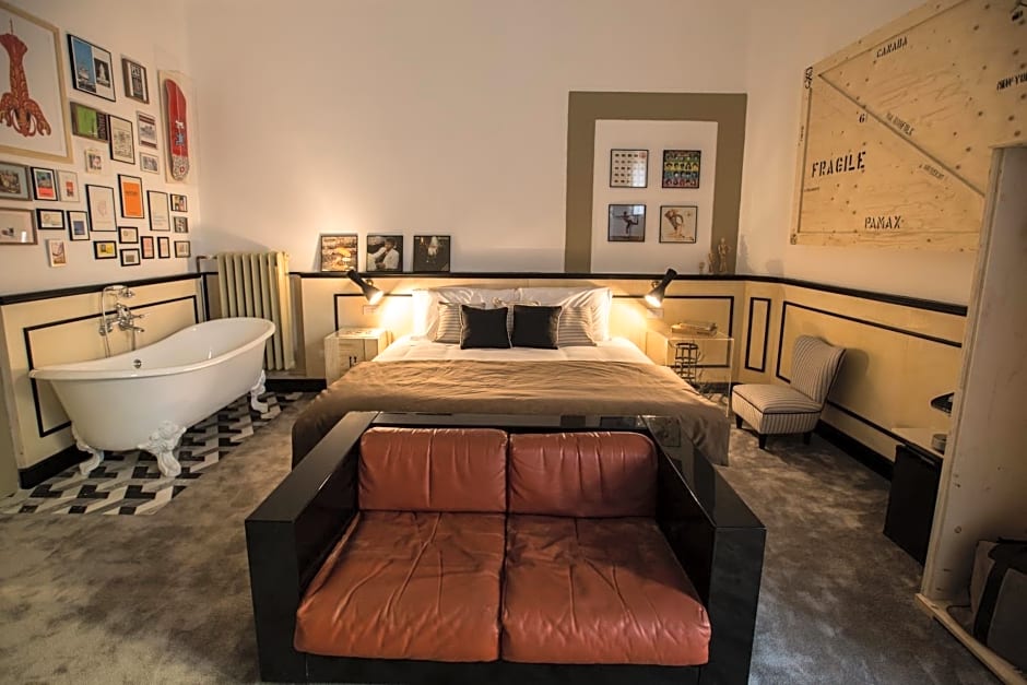 AdAstra Suites