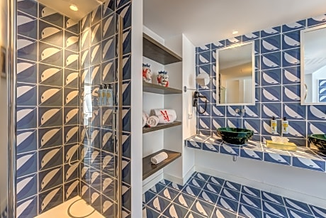 SUITE SEA VIEW 3 ADULTS