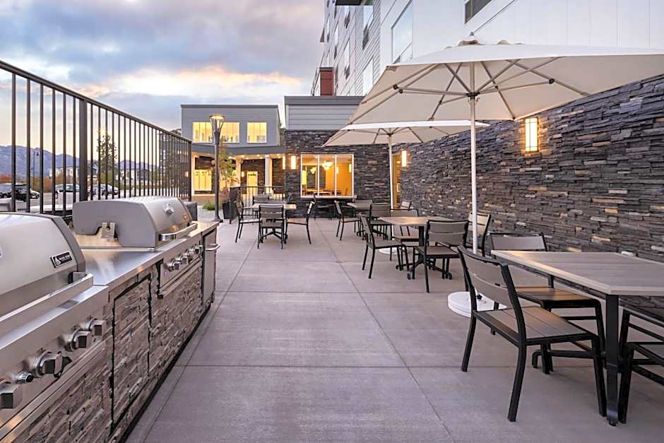 TownePlace Suites by Marriott West Kelowna