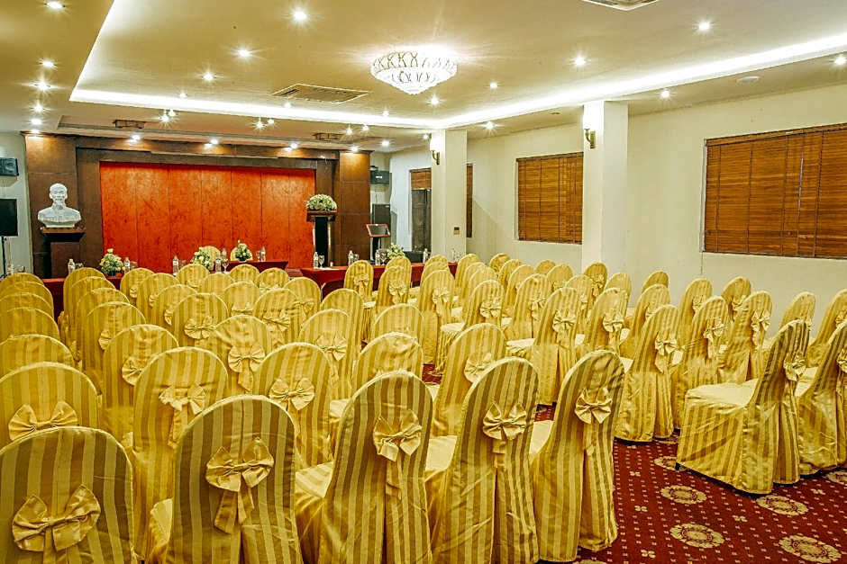 Muong Thanh Vinh Hotel