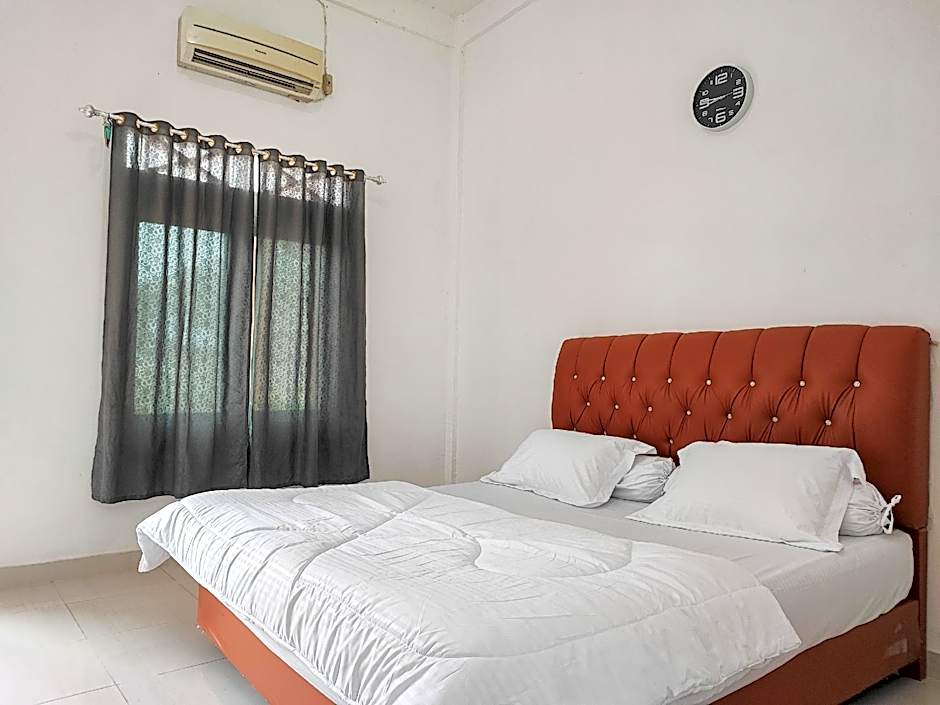 Adela Homestay Syariah Near Universitas Muhammadiyah Jambi Mitra RedDoorz