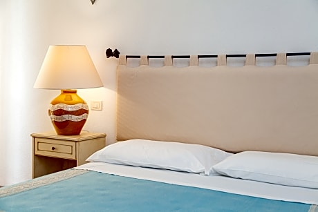 ECONOMY WITH BALCONY