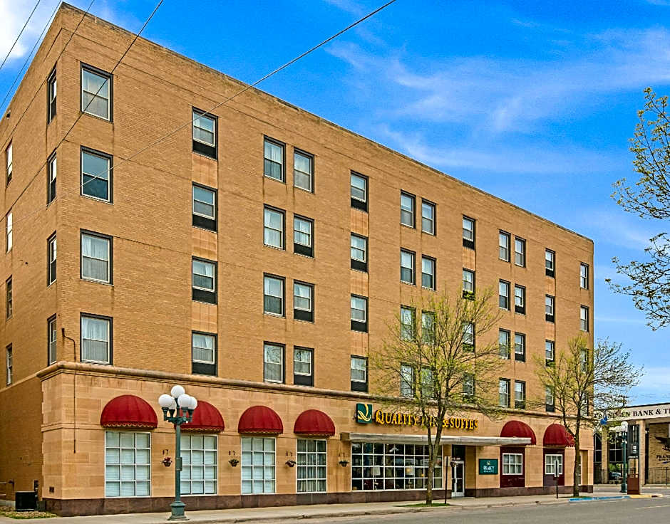 Quality Inn & Suites