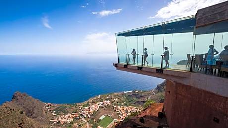 House Niebla In The Center Of Alajer