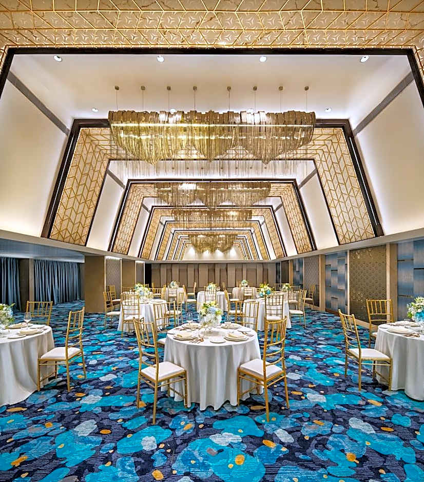 WOW Crest, Indore - IHCL SeleQtions