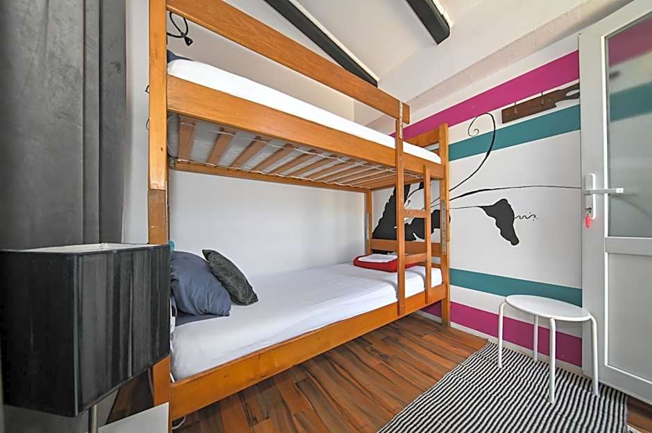 The Lazy Monkey Hostel & Apartments