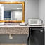 Golden Inn Dallas by Hotel O
