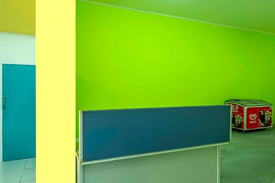 OYO Life 1889 Mbuahpage