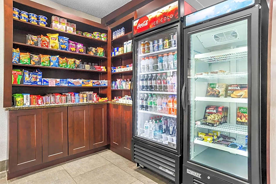 Quality Inn & Suites Greenville - Haywood Mall