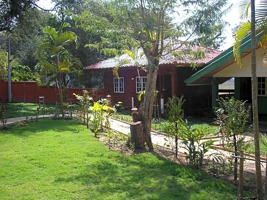 Tamarind Grand Resort Mae Sariang