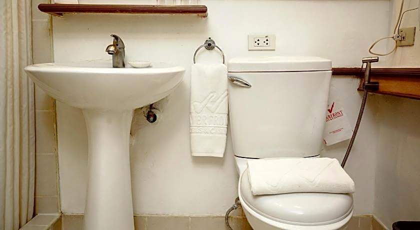 Waterfront Insular Hotel Davao