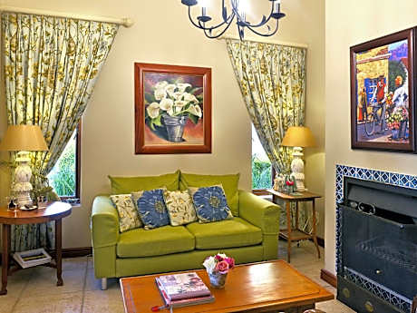 Garden Cottage - Petit Plaisir Cottage