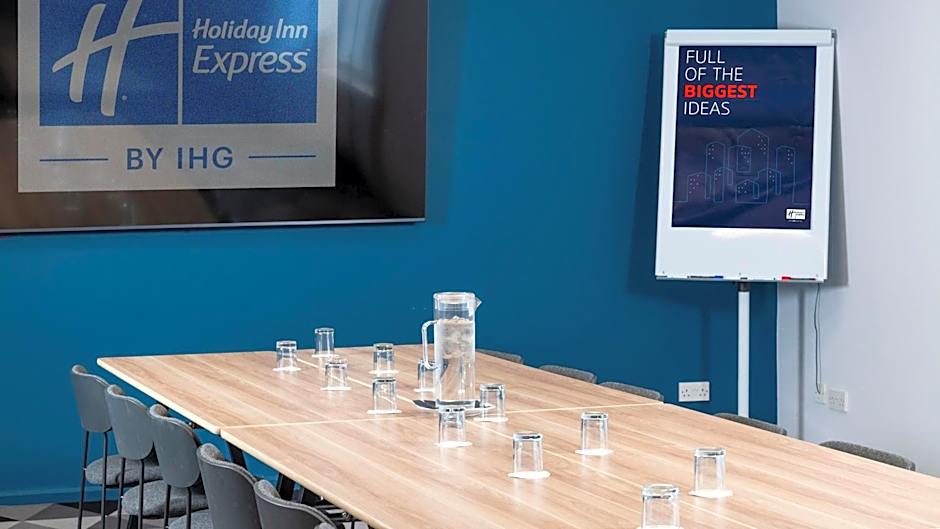 Holiday Inn Express Burton on Trent By IHG