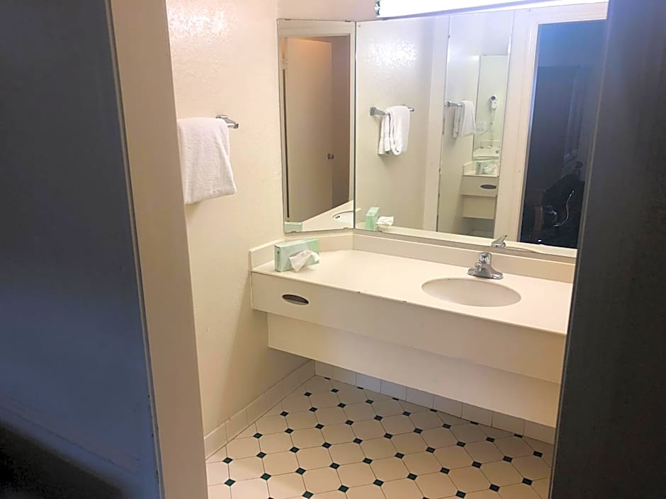 Americas Best Value Inn Denver