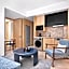 DoubleTree by Hilton Shenzhen Airport Residences