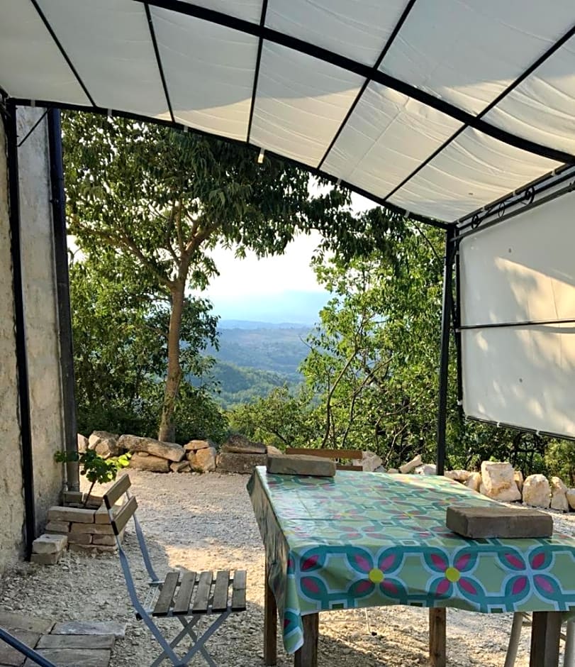 La casa dalle finestre blu