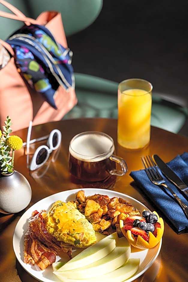 Crowne Plaza Hotel Virginia Beach-Norfolk By IHG