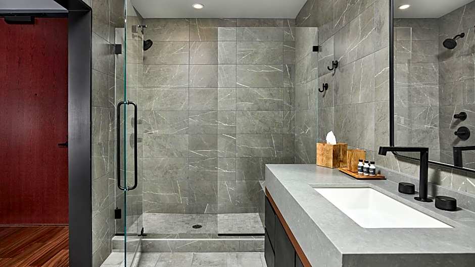 The Rally Hotel at McGregor Square