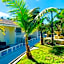 Colony Club Inn & Suites