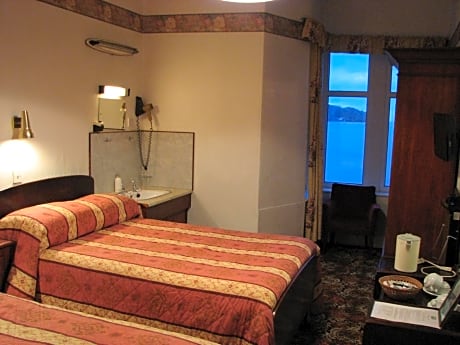 Triple Room with Sea View