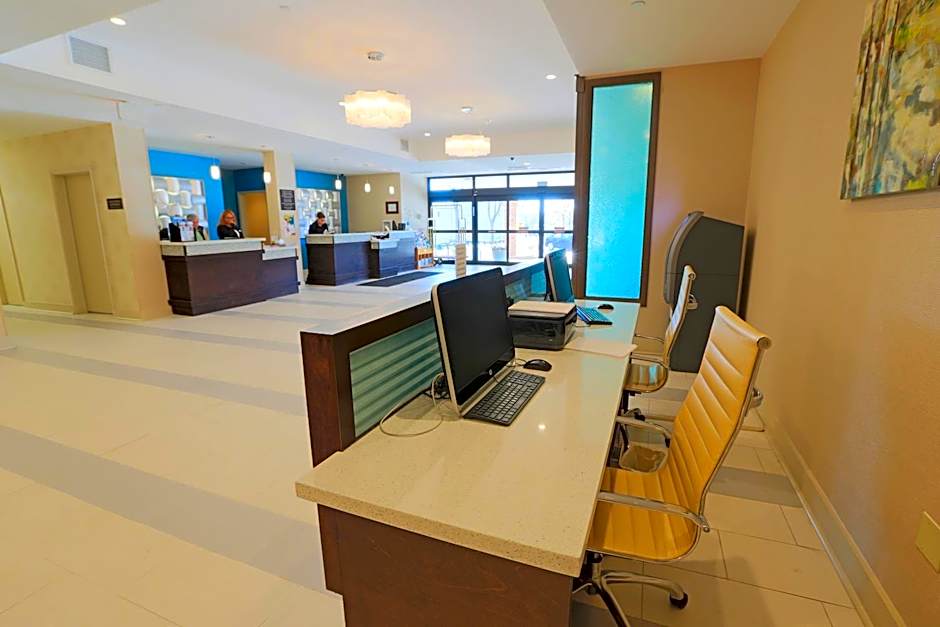 Wyndham Garden Kenosha Harborside