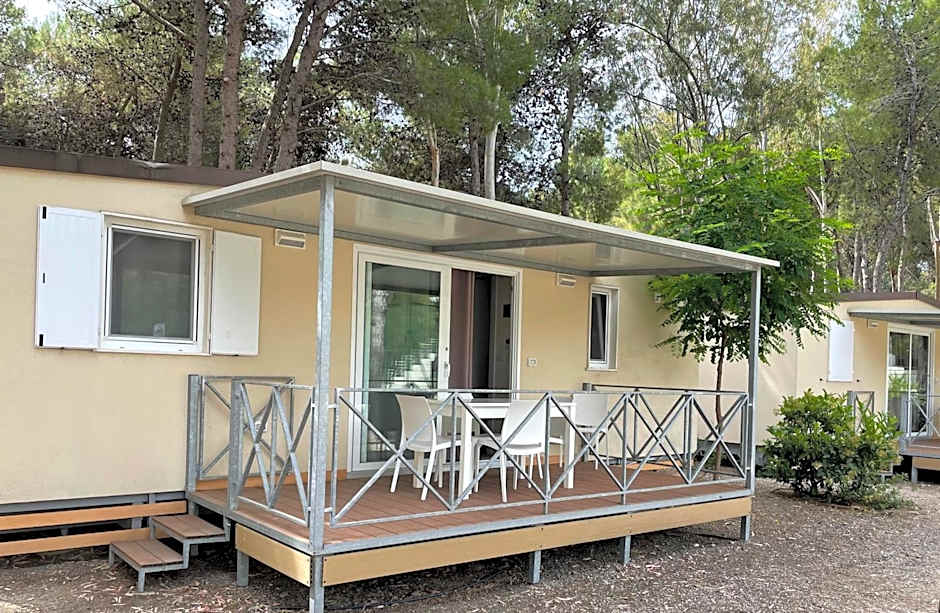 Castroboleto Village