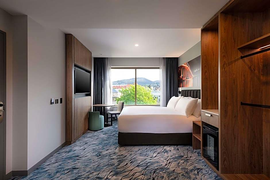 DoubleTree by Hilton Hobart