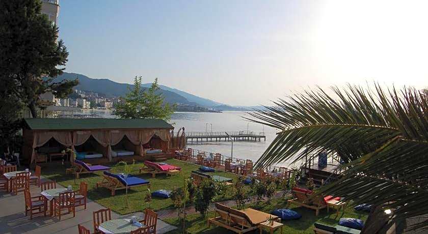Grand Koru Otel Beach