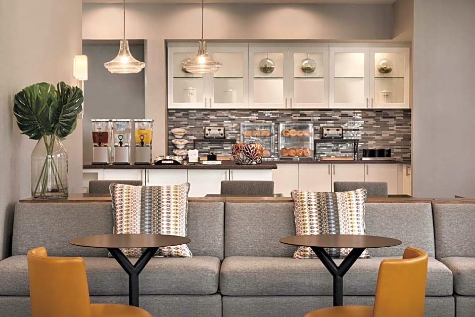 Homewood Suites by Hilton Seattle-Conv Ctr-Pi – Seattle, WA