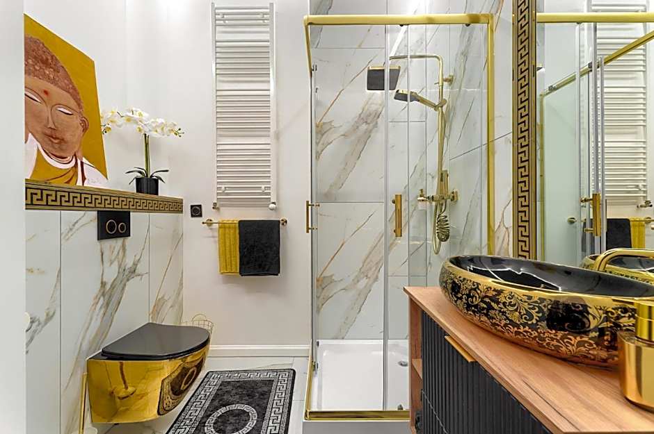 Hanza Tower Original 21st Floor- Sea and City-View