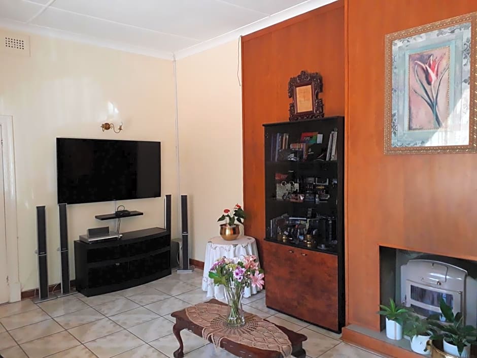 Upper Houghton Guesthouse