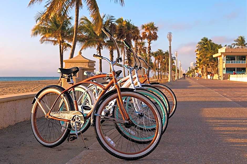 Riptide Oceanfront Hotel