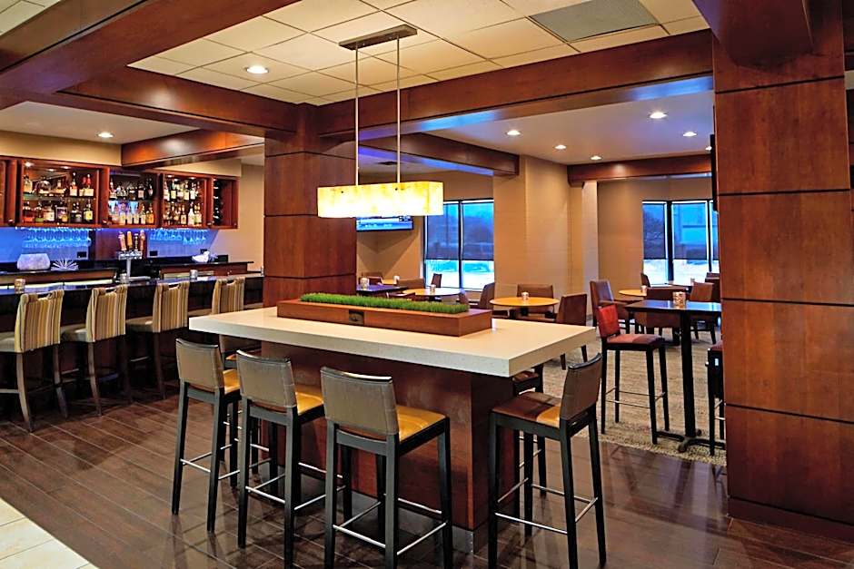 Courtyard by Marriott Bloomington by Mall of America