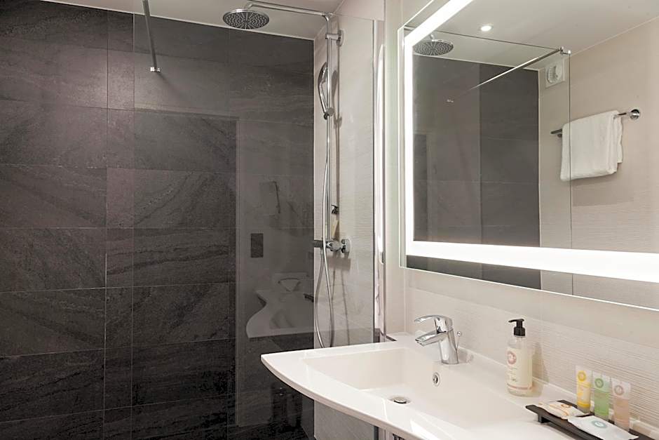 Hotel Inn Paris CDG Airport 