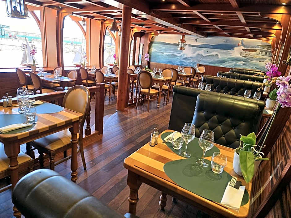 Hôtel La Riviera Victoria