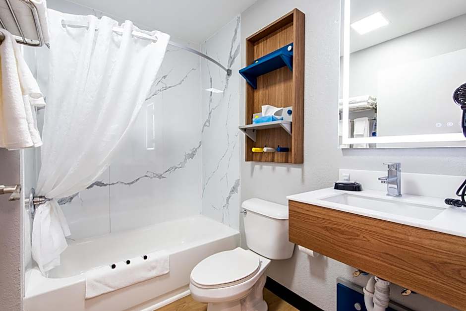 Microtel Inn & Suites by Wyndham London