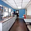 Days Inn by Wyndham Hicksville Long Island