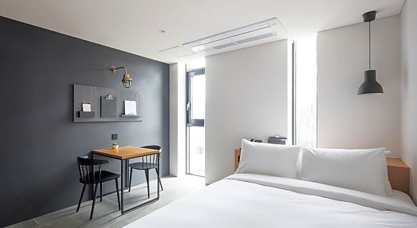 Gangneung Boutique Hotel Bombom