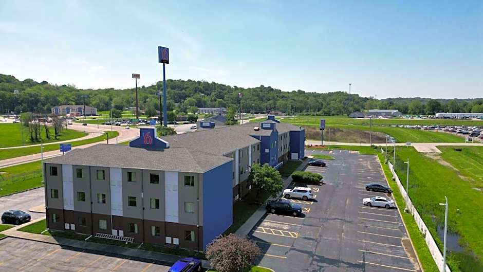 Motel 6-Caseyville, IL - Caseyville Il