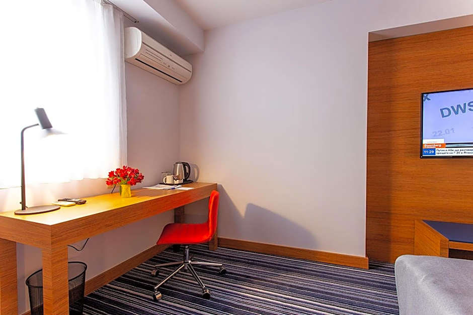 BEST WESTERN TERMINUS HOTEL