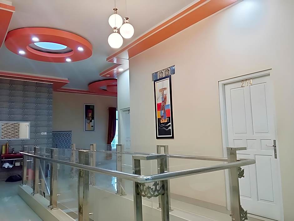 Urbanview Hotel Rifal Home Tegal