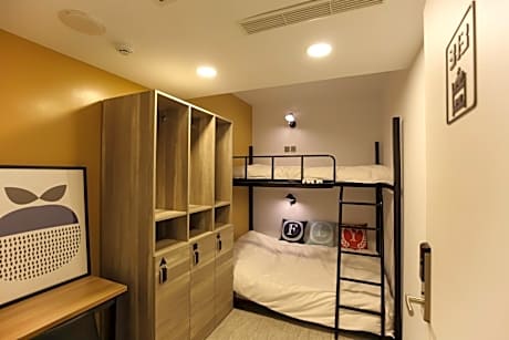 Triple Room with Shared Bathroom