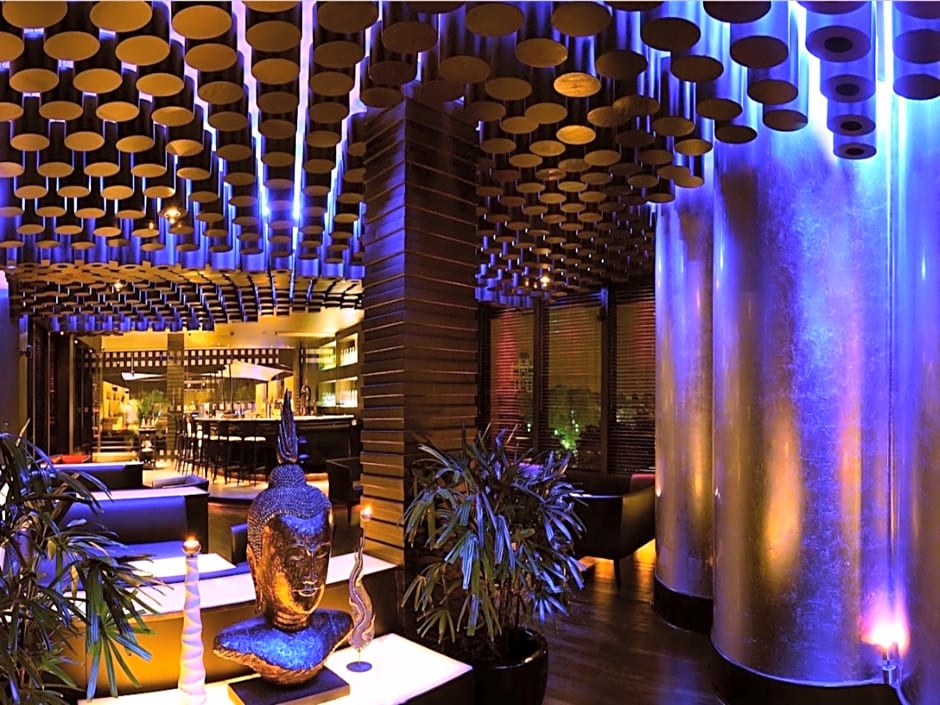 The Lalit Ashok Bangalore Hotel