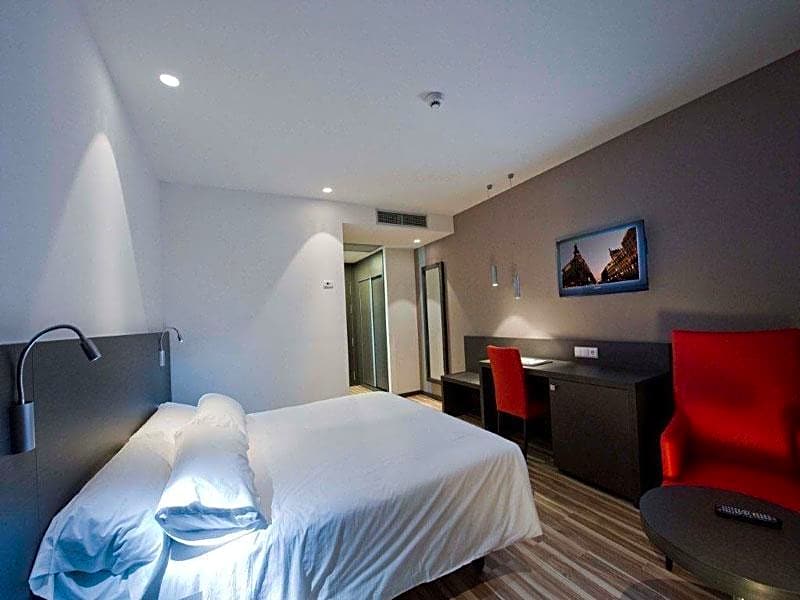 Eurostars Arenas de Pinto